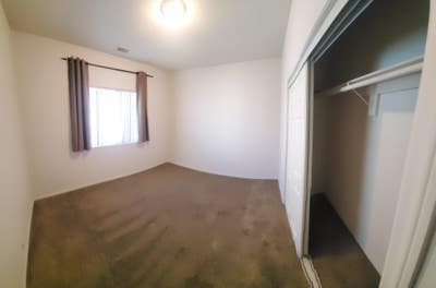 Room in house, close to freeway Main Photo