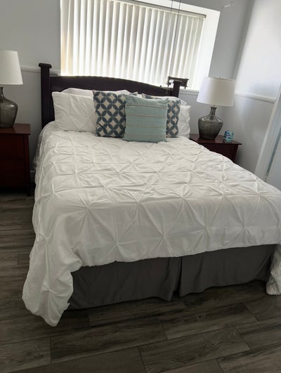 Room for rent with private bathroom Main Photo