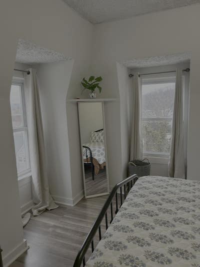 Room for Rent in Quiet Home – Utilities & Wi-Fi In Main Photo