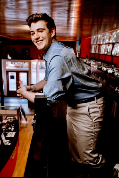 20M Looking for Roomate Main Photo