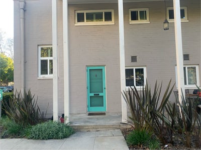 1 Garden Unit Room available at Park La Brea Main Photo
