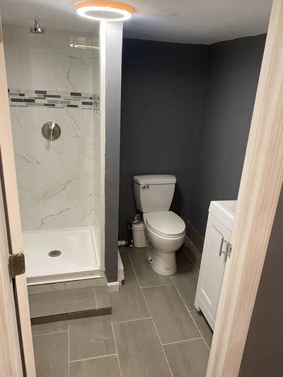  Room for rent $ 700 all inclusive -Brockton basem Main Photo