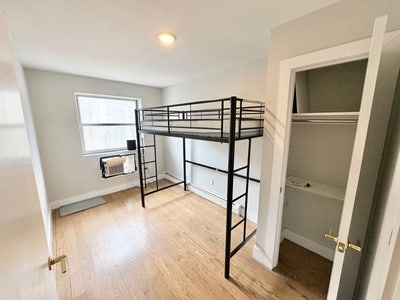 Room available for ASAP move in! Main Photo