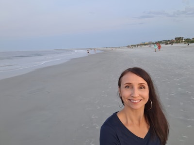 Woman looking for a room in southeast LA county  Main Photo