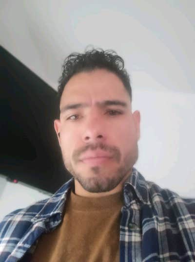 32 year old male looking for Los Angeles room Main Photo