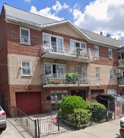 Need a clean/cool/quiet/ SANE roommate in Elmhurst Main Photo