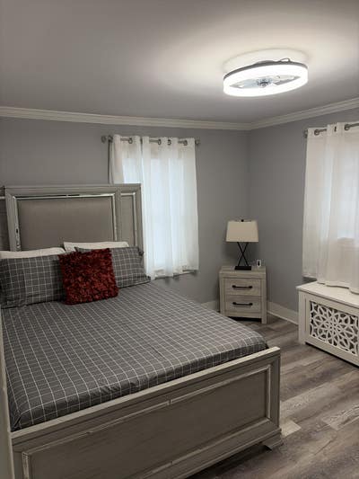 Cozy Furnishes Room For Rent Main Photo