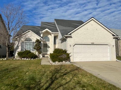 Cozy home from Diane Main Photo