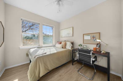 Private Bdrm + Bath Sublet in 4-Bed Townhouse Main Photo