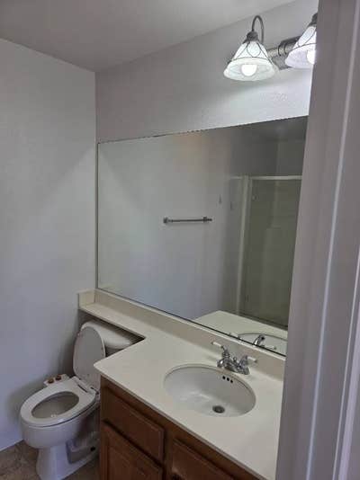  Private Entrance/Private Bath/No Kitchen/No Lndry Main Photo