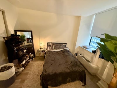 (No Fee) Elegant Furnished FIDI Bedroom Main Photo