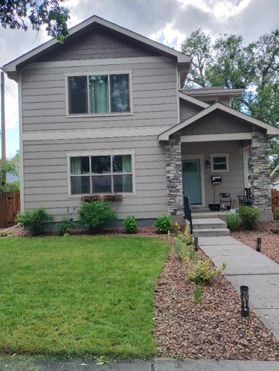 Private large BR with shared multiple baths Main Photo