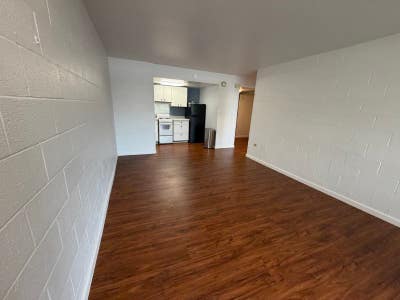 The Town House 1bdbathparking Main Photo