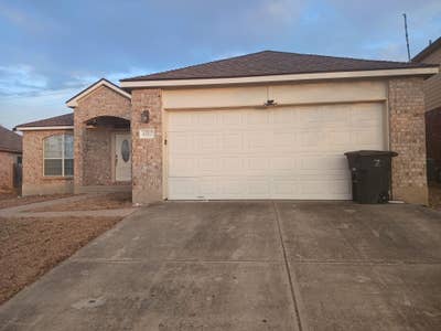 Newly Renovated house in Killeen, close to Airport Main Photo