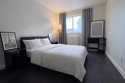 Bright Furnished Room w/ dedicated bath Main Photo