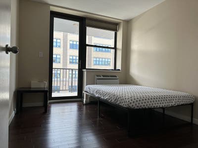 Small Room, Fully furnished Main Photo