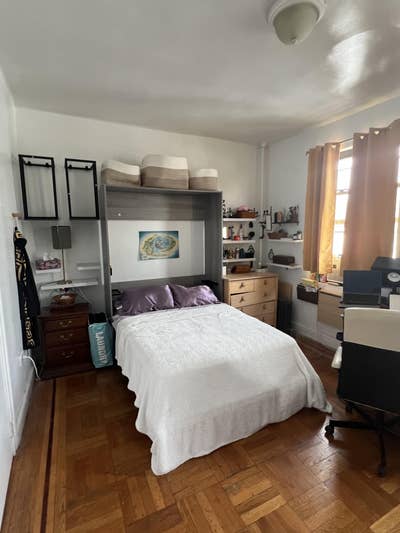 Large room in Harlem Main Photo