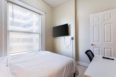 Private Basic - Dover Apartment Main Photo