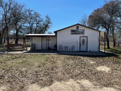 1 bed 1 bath Main Photo