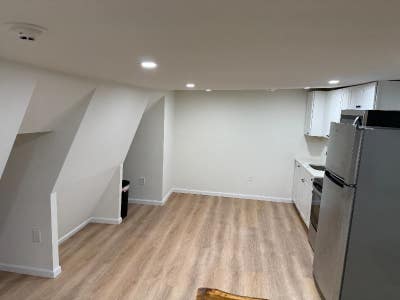 Cozy Private 3rd Floor Apartment   Main Photo