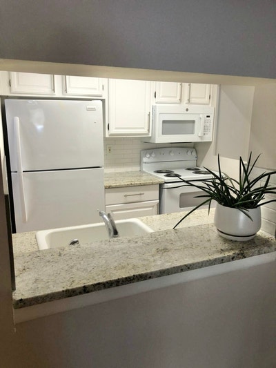 Newly renovated and freshly painted 1 BR bathroom  Main Photo