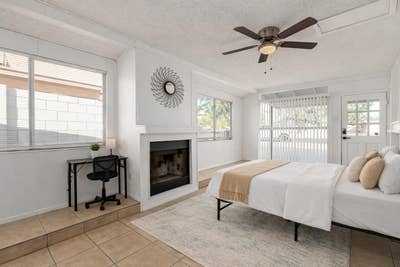 Home  Sweet Across the street from GCU Near 🚌 bus Main Photo