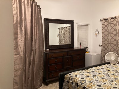 Room for rent  Main Photo