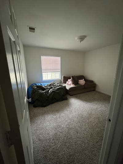 Room for Rent Lgbt/Women Preferred  Main Photo