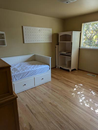 Join us in Edmonds! Main Photo