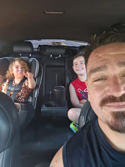 43 year old Male seeks a large room Main Photo