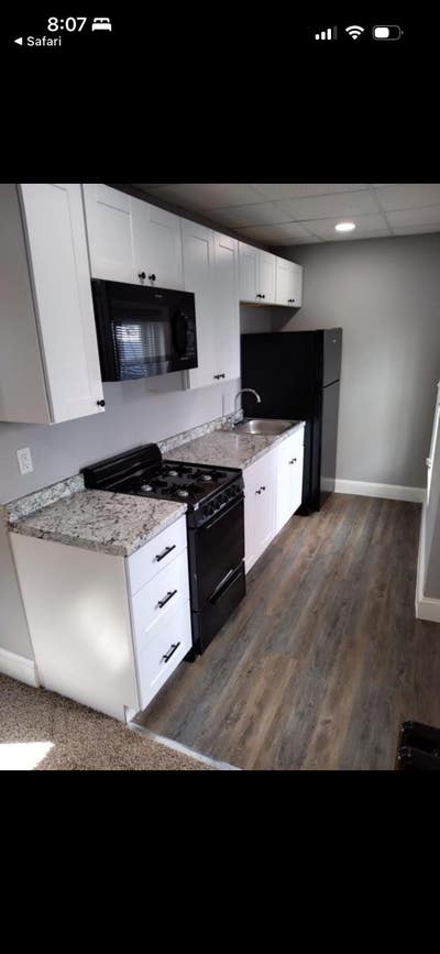 Studio apartment for rent in Manayunk Main Photo