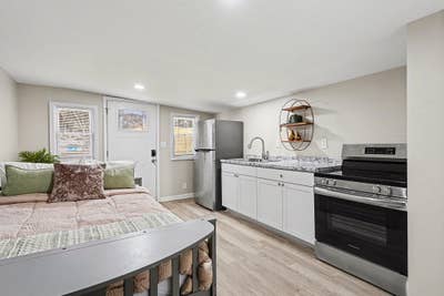 ⭐ Private Studio ⭐ Private Kitchen ⭐ East Point ⭐ Main Photo