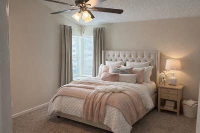 Lovely master bedroom for rent  Main Photo