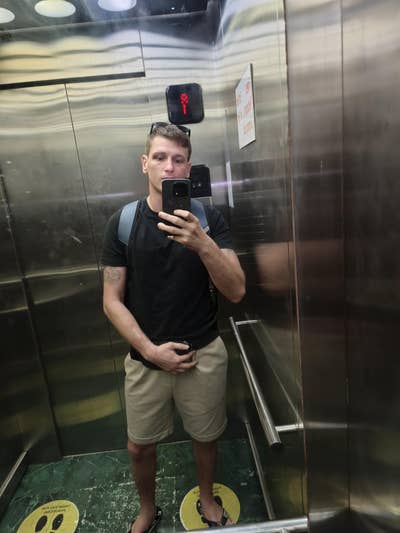 37 year old male looking for a room in LA Main Photo