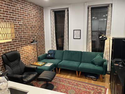 Room For Rent in Brooklyn Heights Main Photo