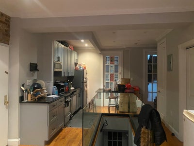 100th Street Room Near Upper East Side!! Main Photo