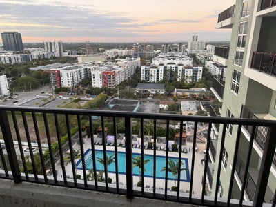 Fort Lauderdale – Master Bedroom w/ Private Bath Main Photo