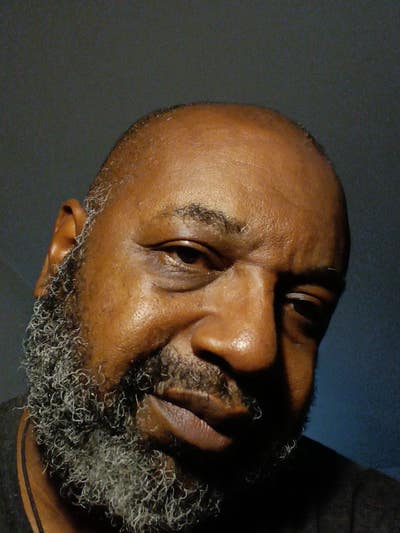 Reliable man looking for a room in Long Beach Main Photo