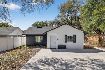 Live in Orlando Main Photo