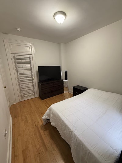 Astoria Private Room – $1,100 – Utilities Included Main Photo
