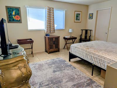 Furnished Master Bedroom / House share Main Photo