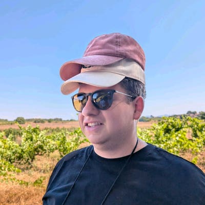 Room wanted in San Francisco Bay Area Main Photo