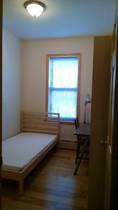 Room available. new renovated. Main Photo