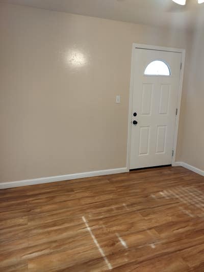 Double Room in 1 bed house in Carmichael Main Photo