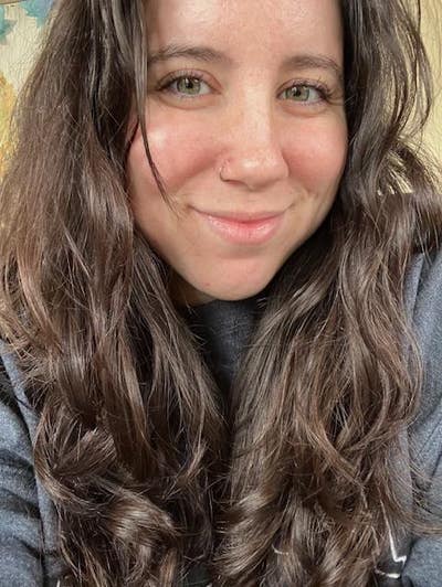 Looking for a roommate to team up! Main Photo