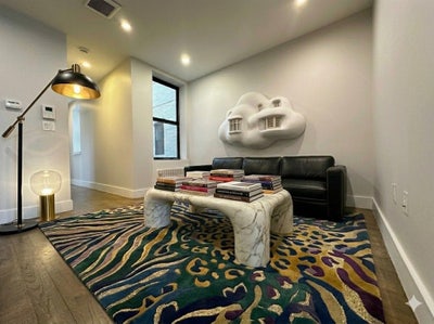 Last large room in 3 bed 2 bath- female roommate-  Main Photo