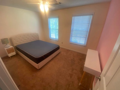 All Inclusive Room for Rent_ Minutes to SchoolGro Main Photo