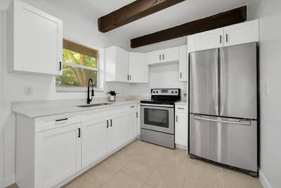  Newly Renovated CoLiving in Fort Lauderdale!  Fre Main Photo