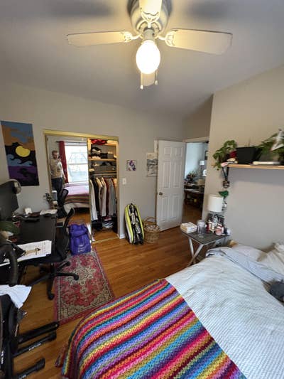 Lakeview East Roommate Wanted (April 30) Main Photo