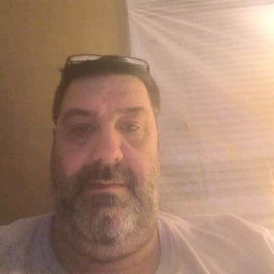 Room wanted in Hendersonville, Henderson County… Main Photo